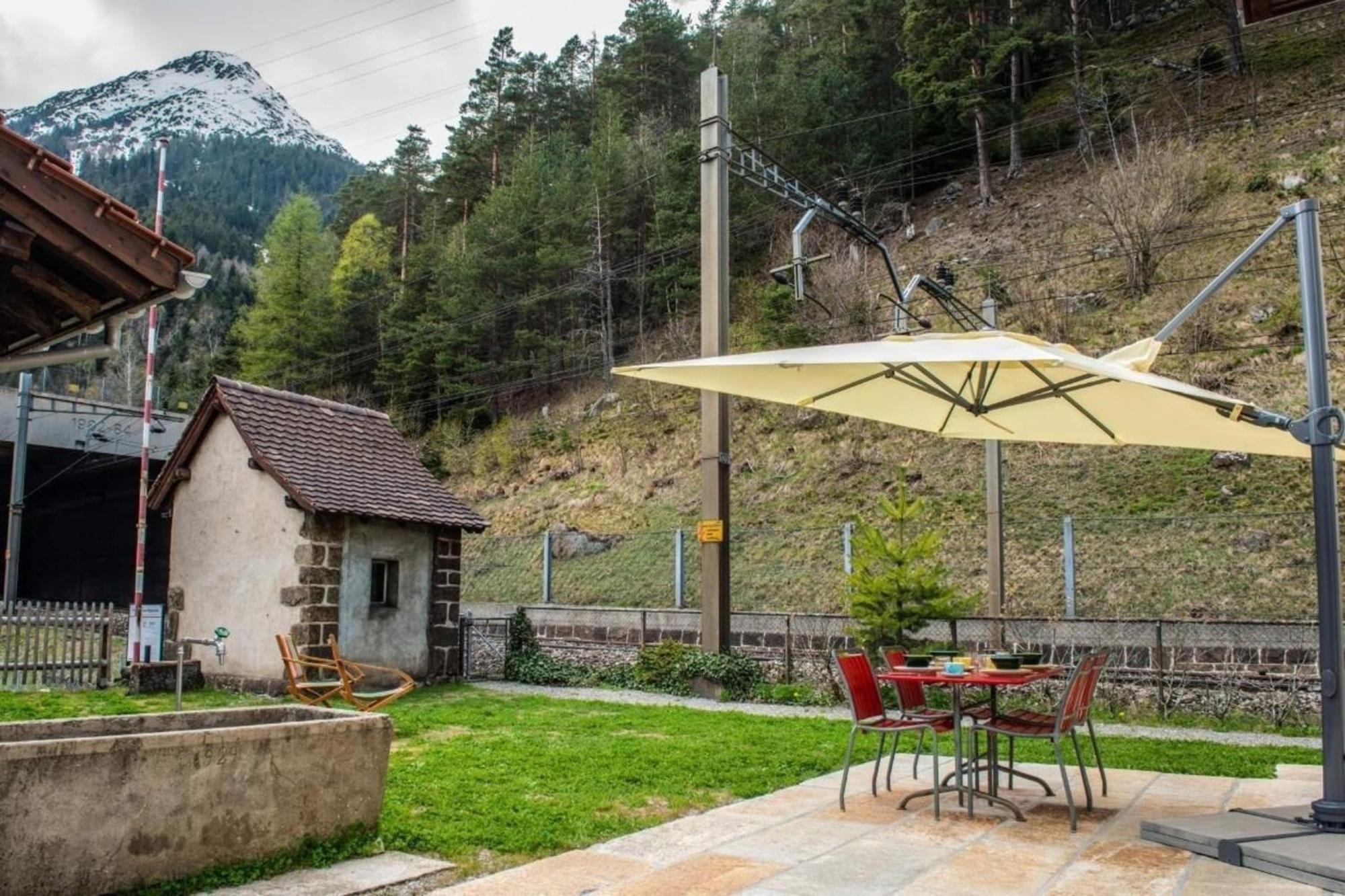 바센 Bahnwaerterhaus Eggwald 빌라 외부 사진